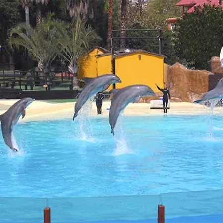 Paseo Maritimo Boliches. フエンヒロラ