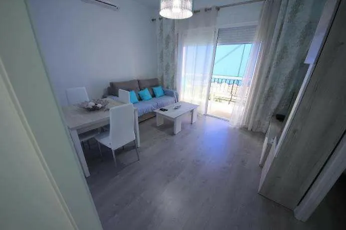 Paseo Maritimo Boliches. * フエンヒロラ